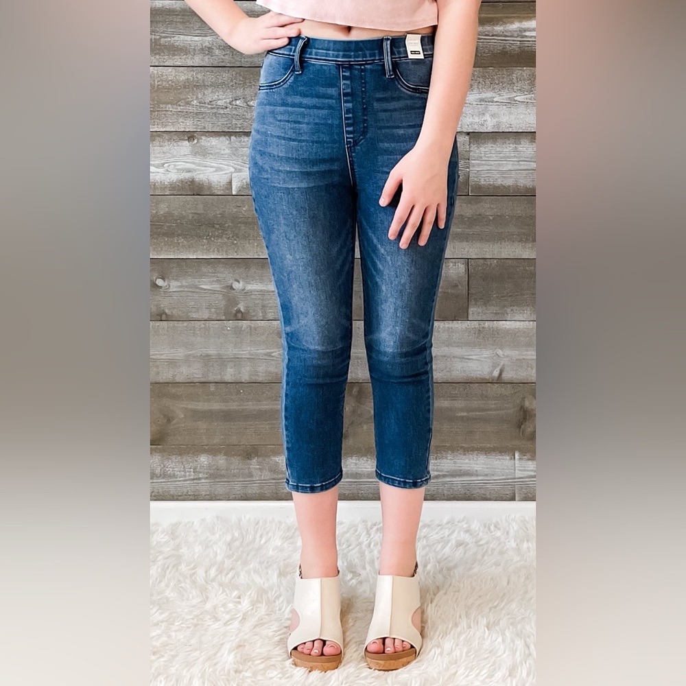 judy blue high waist cool denim pull on elastic waist capri jeans JB78111REG MD